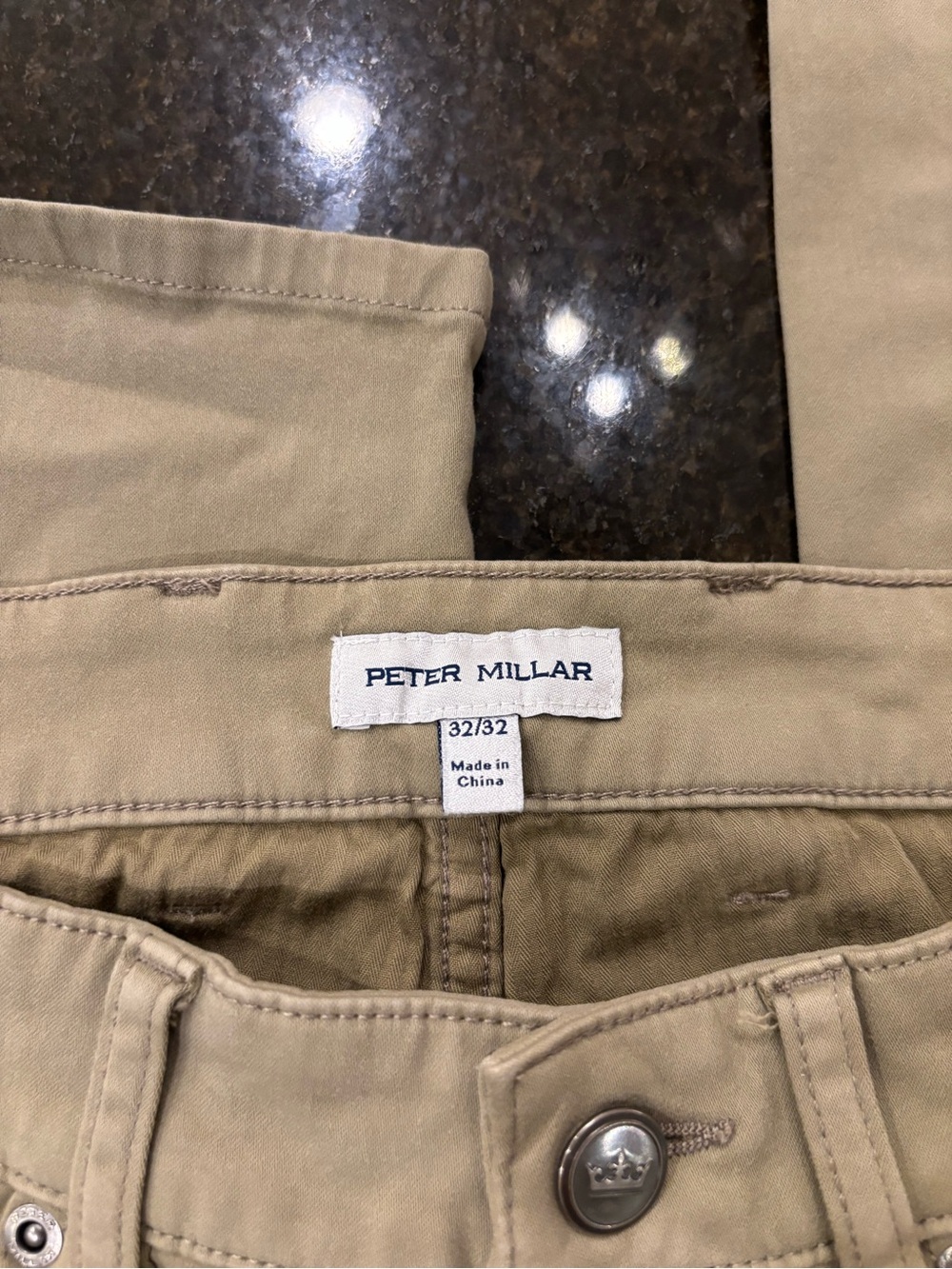 Peter Millar Classic Fit, Signature Sateen Tan Chinos, khaki color